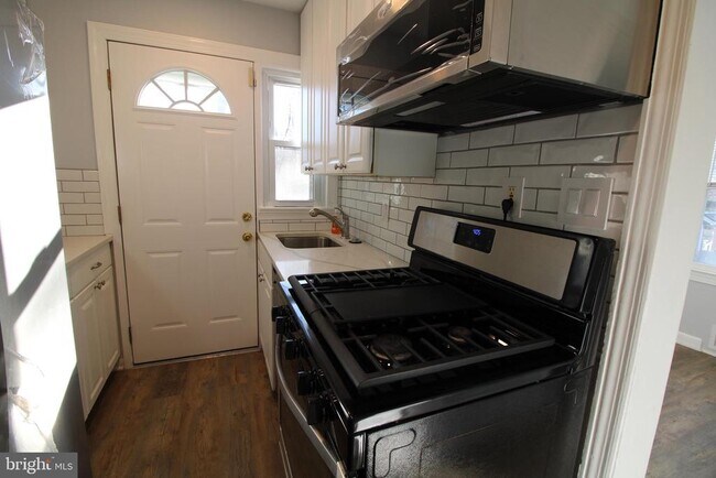 Foto del edificio - 2727 Fairhaven Ave