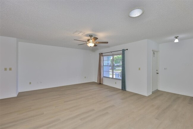 Photo - 1219 Wild Feather Ln House