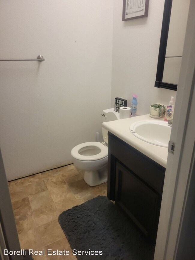 Foto del edificio - 3 br, 2 bath House - 19240 American Ave.