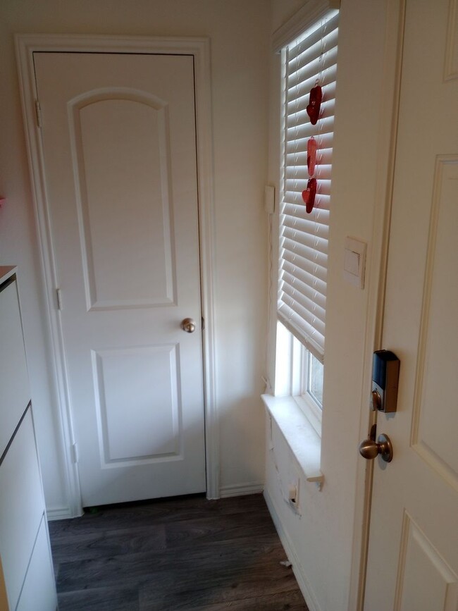 Building Photo - 3 Bedroom 2 Bath Single Family Home in Spring
