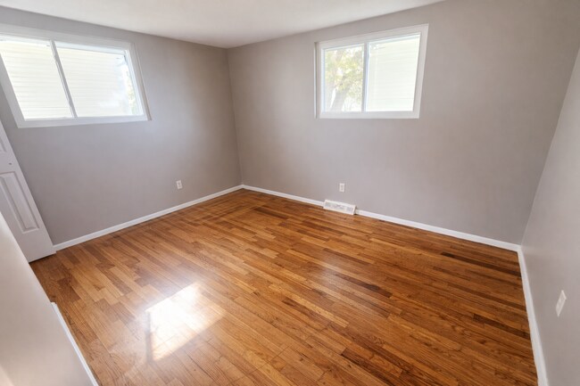 Foto del edificio - 19700 Newton Ave