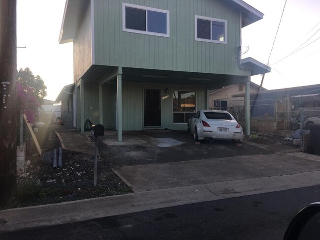 Building Photo - 91-1728-1728 Ala Loa St