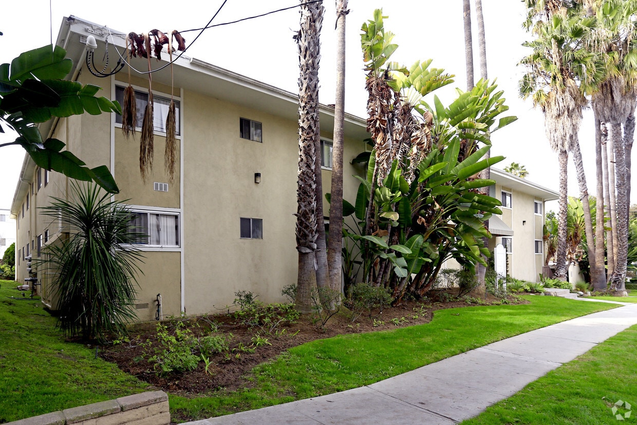 Primary Photo - 20707 Amie Ave.