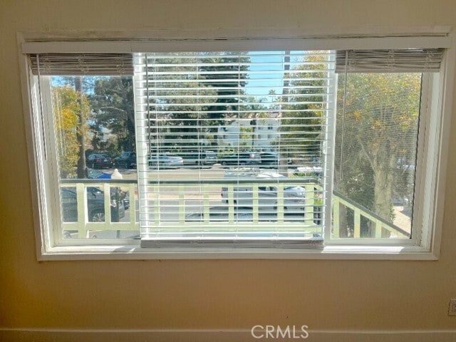 Building Photo - 270 Cliff Dr