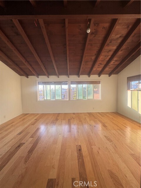 Foto del edificio - 327 W Avenida Palizada