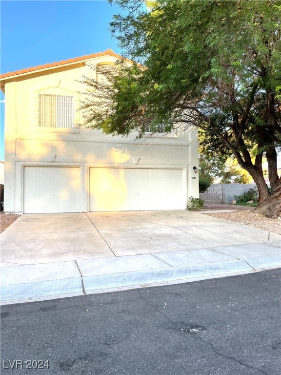 Foto principal - 9480 Graceful Gold St