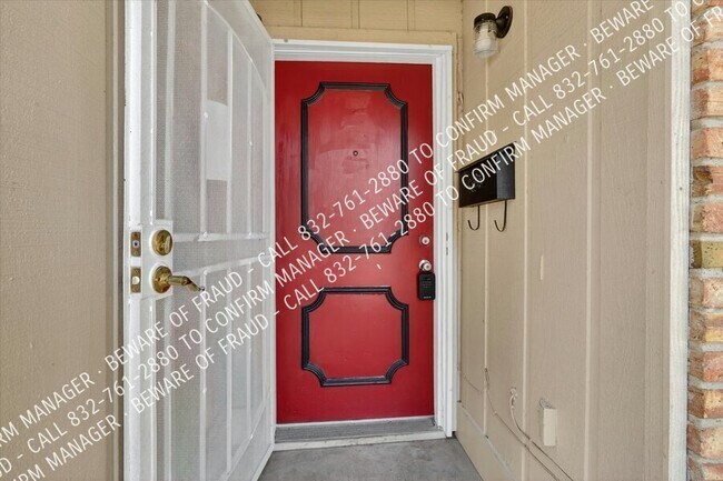 Foto del edificio - 2031 Towngate Dr