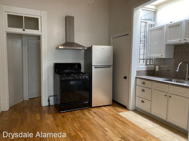 Foto del edificio - Studio, 1 bath House - 1501 9th Ave