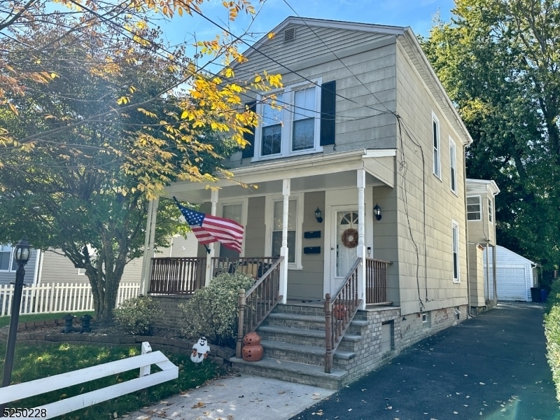 99 Brookfield Ave, Nutley, NJ 07110 Room for Rent in Nutley, NJ