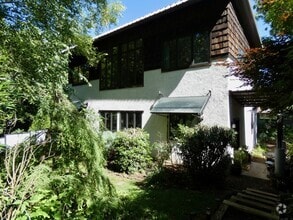 Building Photo - 74 Boyd Ave