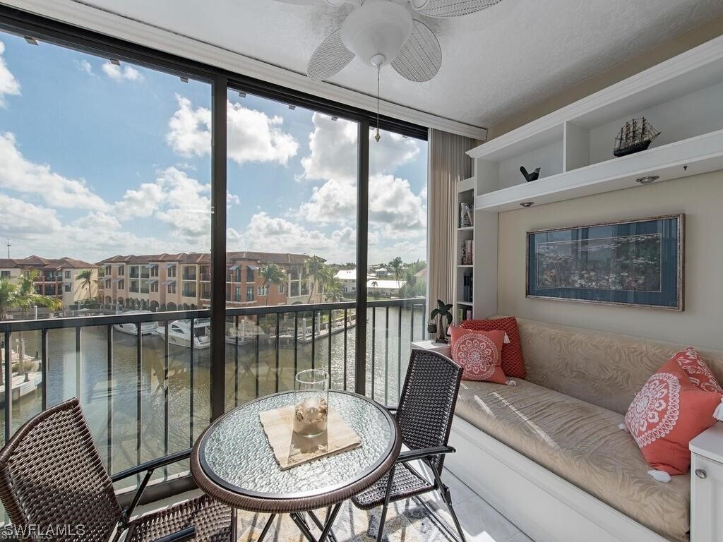 Foto principal - 805 River Point Dr