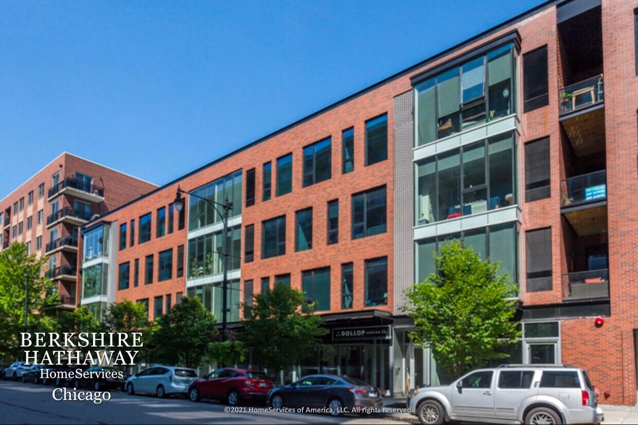 Primary Photo - 853 N Larrabee Street