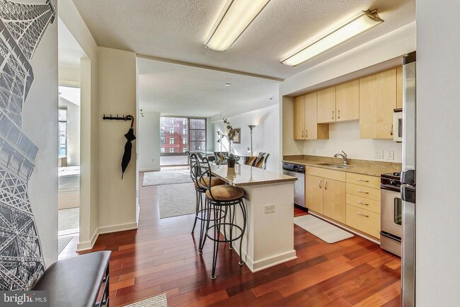 Foto del edificio - 475 K St NE