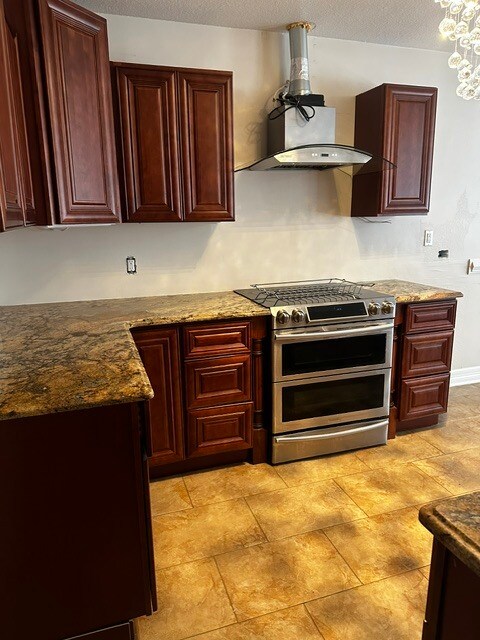 Building Photo - 1300 Hazelnut Dr