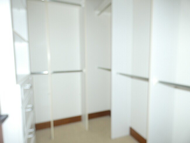 Building Photo - 170 English Landing Dr