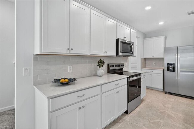 Building Photo - 27823 Solis Grande Dr