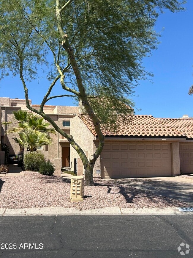 Building Photo - 320 E Larkspur Ln