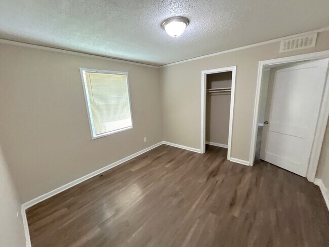Foto del edificio - 2312/2314 Norman Ave