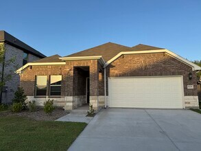 Building Photo - 919 Elijah Ln