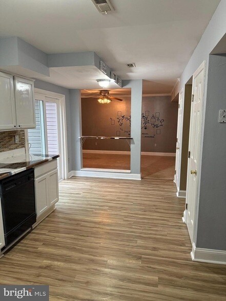 Building Photo - 6306 Panda Ct