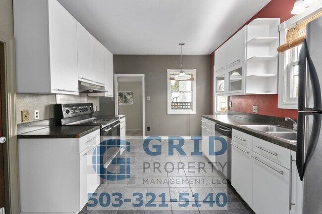 Foto del edificio - Spacious 3 Bedroom, 2 Bath Craftsman - Creston Park Neighborhood - A Must See!