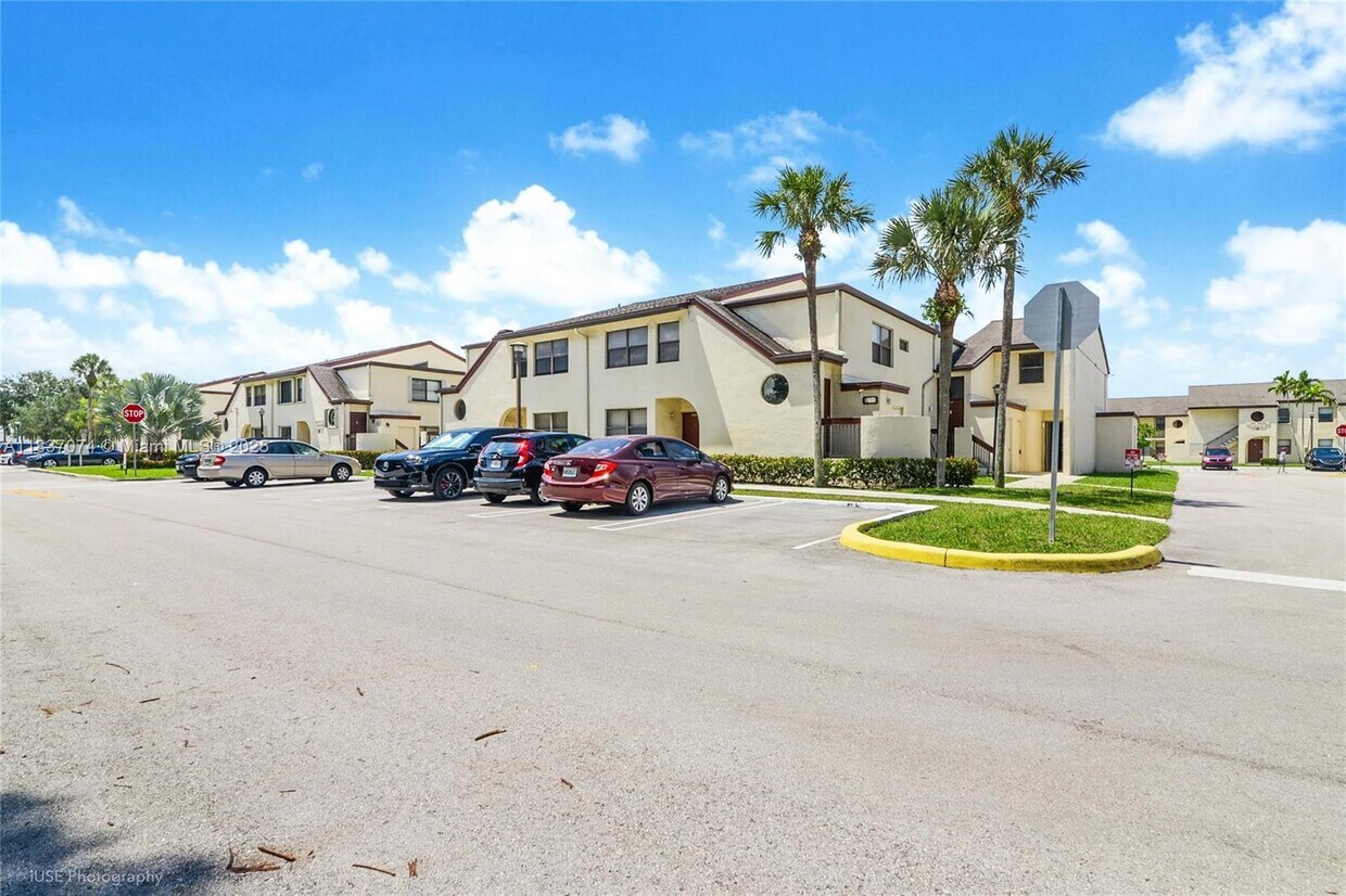 Foto principal - 11298 Taft St