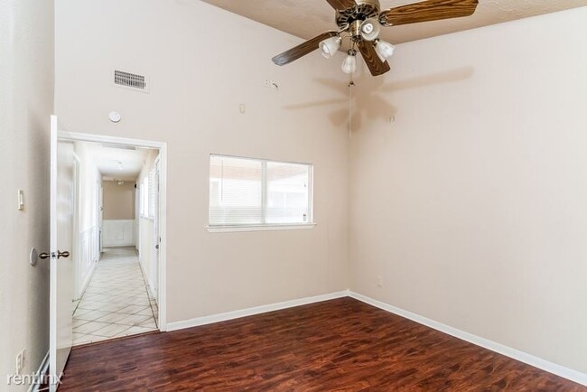 Building Photo - 3 br, 2 bath House - 15614 Golden Eagle Dr