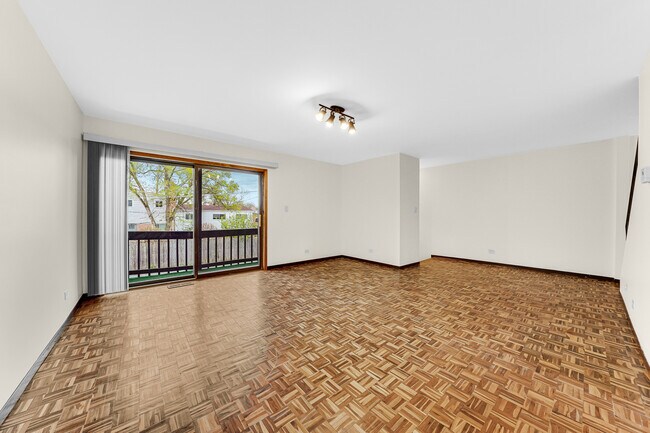 Foto del edificio - 561 Greenwood Rd
