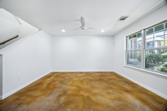 Foto del edificio - 4512 Senda Ln