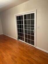 Building Photo - 55 Park Cir