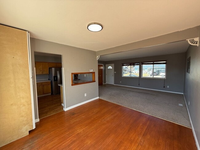 Building Photo - 3-bedroom, 3-bathroom single-family home close proximity to Peterson Space Force Base, Schriever ...