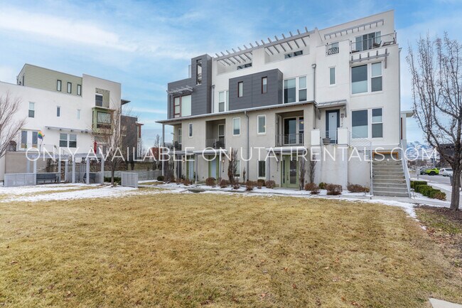 Foto del edificio - 4738 W Daybreak Rim Way