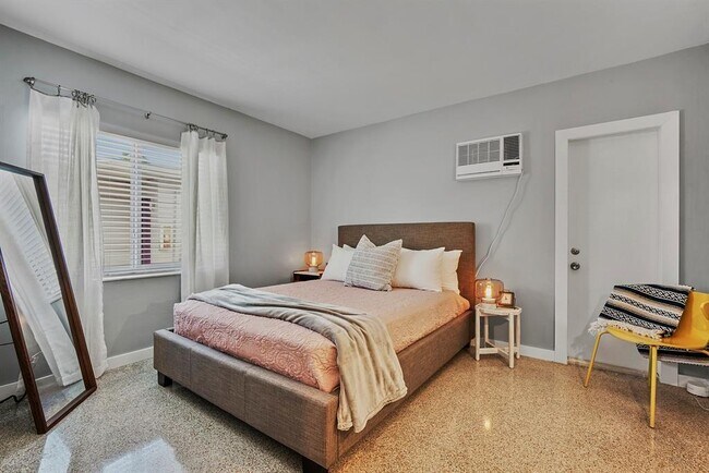 Foto del edificio - 1215 NE 17th Ave