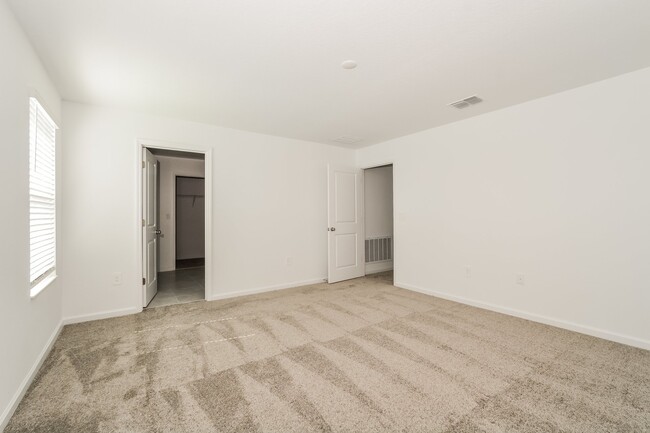 Foto del edificio - 1670 Teagan Ln