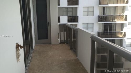 Building Photo - 6039 Collins Ave
