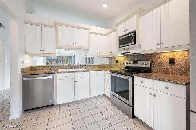 Foto del edificio - 4130 Looking Glass Ln