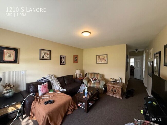 Building Photo - 1210 S Lanore-