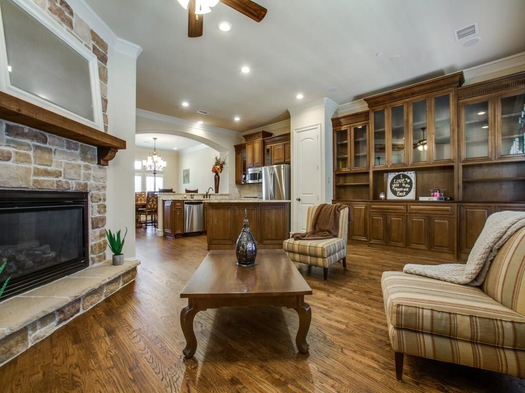 Foto principal - 7920 Bishop Rd