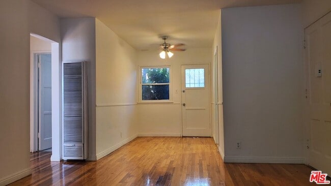 Building Photo - 11202 Camarillo St