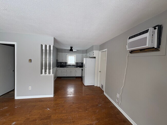 Building Photo - 1706 Getz Rd