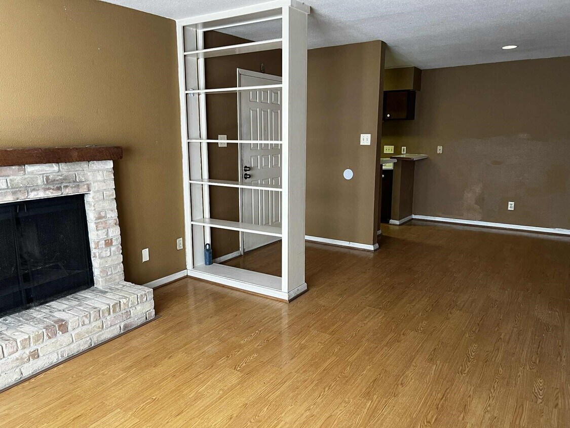 Foto principal - 2100 Wilcrest Dr