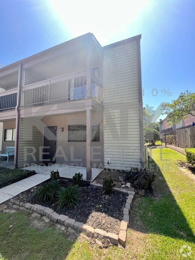 Building Photo - 110 W Bayou Pkwy