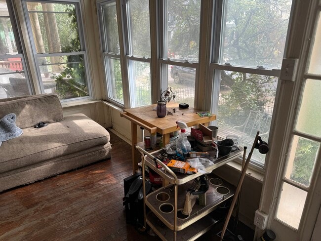 Enclosed Porch - 5031 Cedar Ave