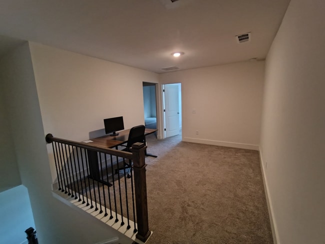 Building Photo - 215 N Auburn Landing Pl