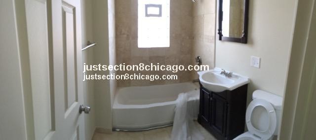 Foto del edificio - 1620 N Leclaire Ave