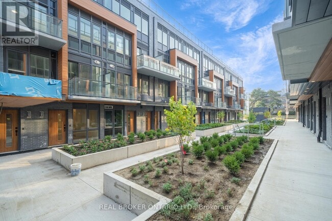Building Photo - 67 Curlew Dr