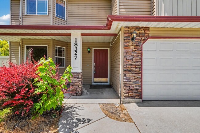 Building Photo - 18327 Buckeye Pl