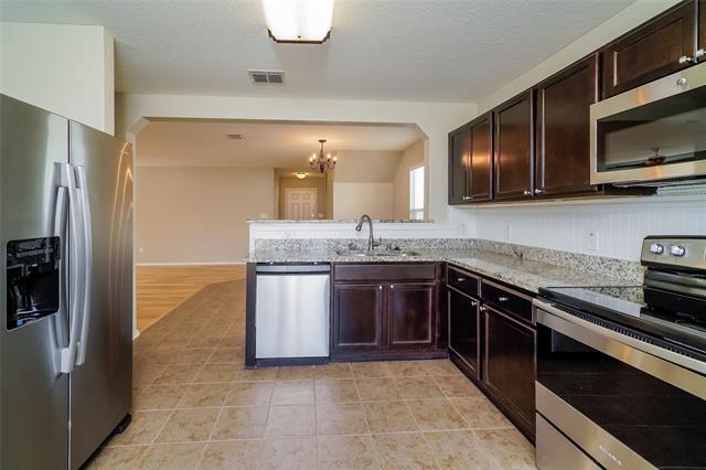 Building Photo - 25110 Remington Oaks