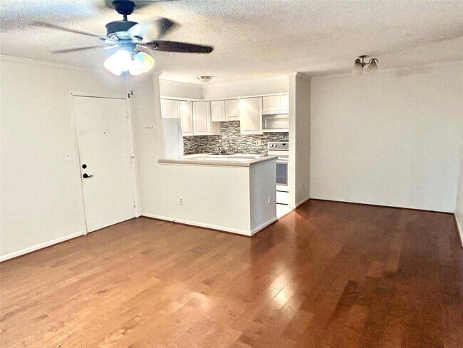 Foto del edificio - 10429 E Clairmont Cir