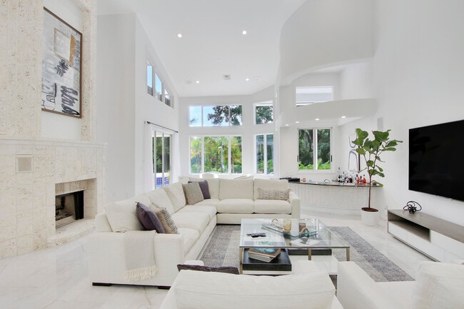Building Photo - 18043 SE Old Trail Dr W